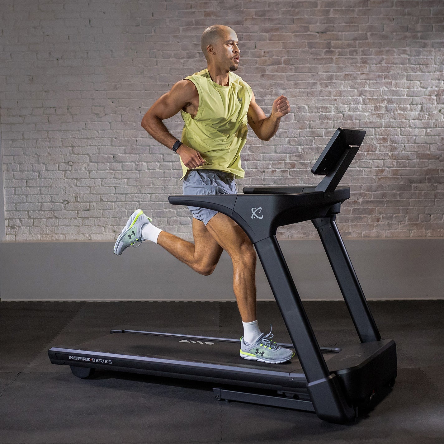 Inspire Series T5s Treadmill thumbnail 2